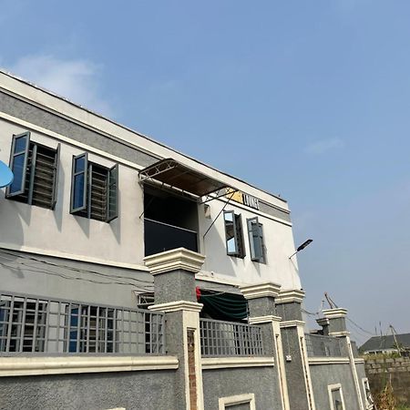 Mirage Lounge Hotel Aja Bagian luar foto